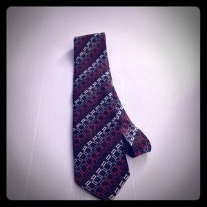 Croft & Barrow silk tie, blk, red, silver & white